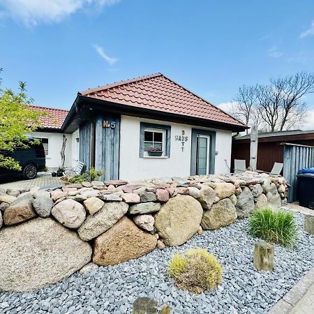 Haus Buett Lägenhet Rostock Exteriör bild